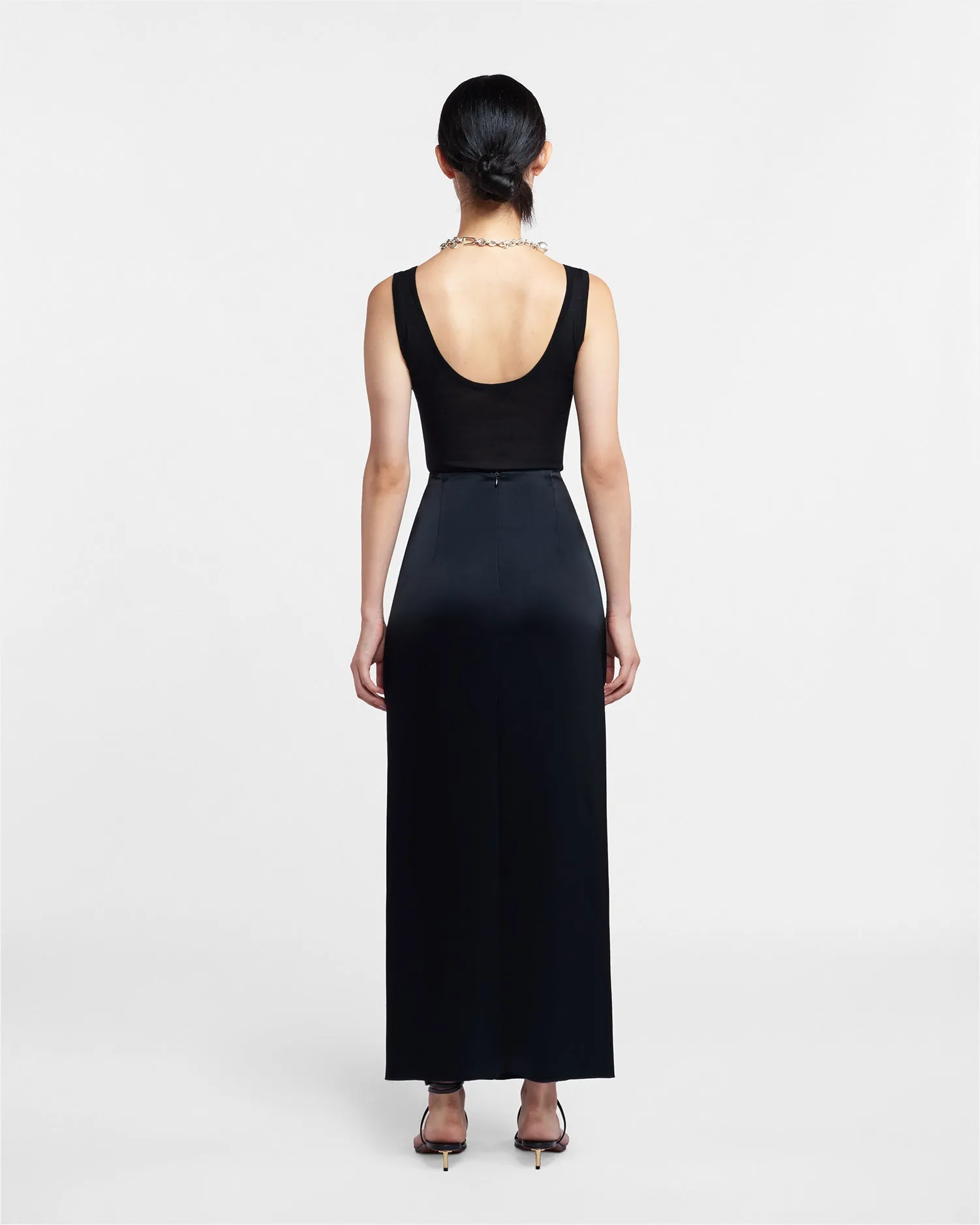 Arti - Superfine Merino Scoop Neck Top - Black