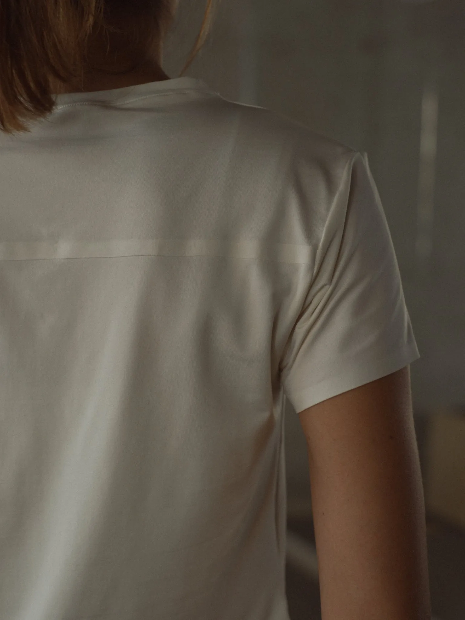 LAID BACK SEAMLESS TEE - CREAMY