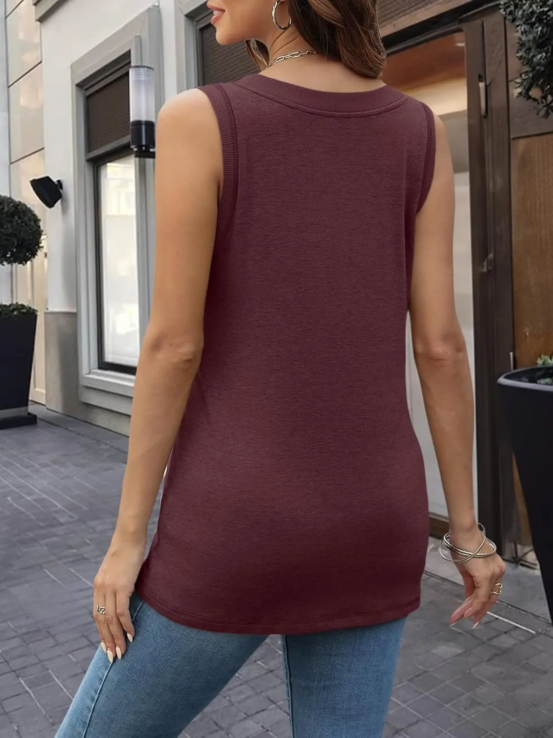 LILLUSORY Women Tank Tops 2025 V Neck Sleeveless Summer Top Casual Dressy Shirts Trendy Outfits Fashion Clothes