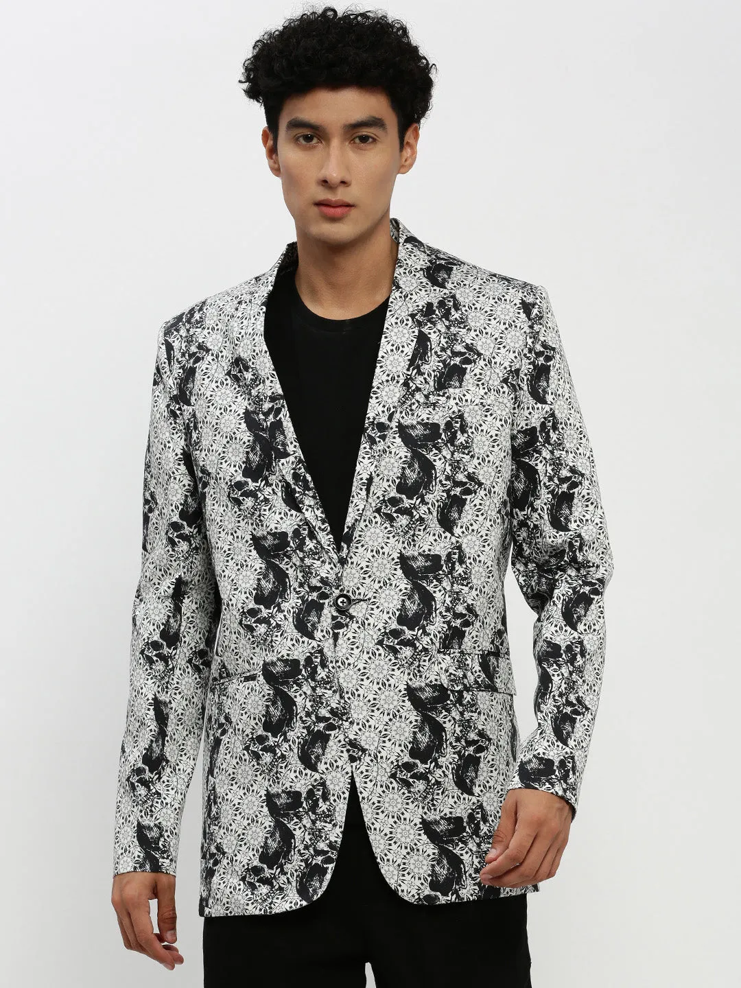 Men White Printed Notched Lapel Single Breasted Slim Fit Blazer