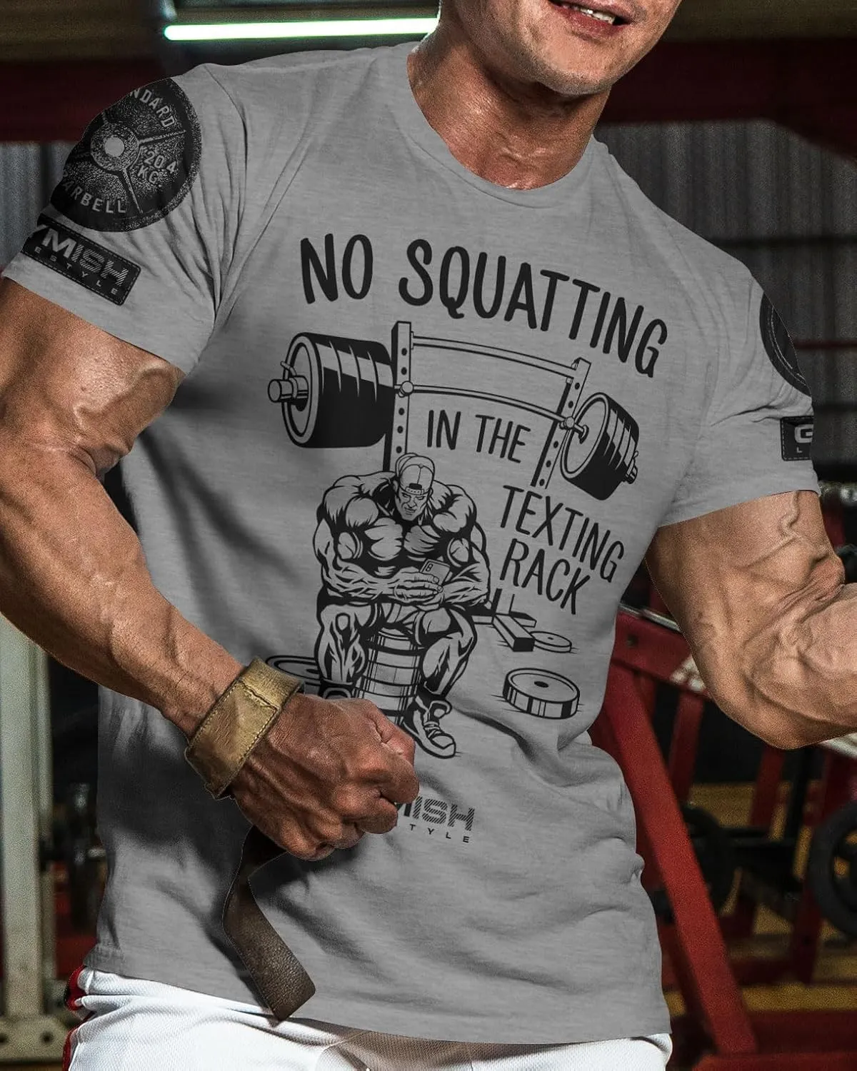 No Squatting in The Texting Rack Workout Motivation for Gym Men Tshirt