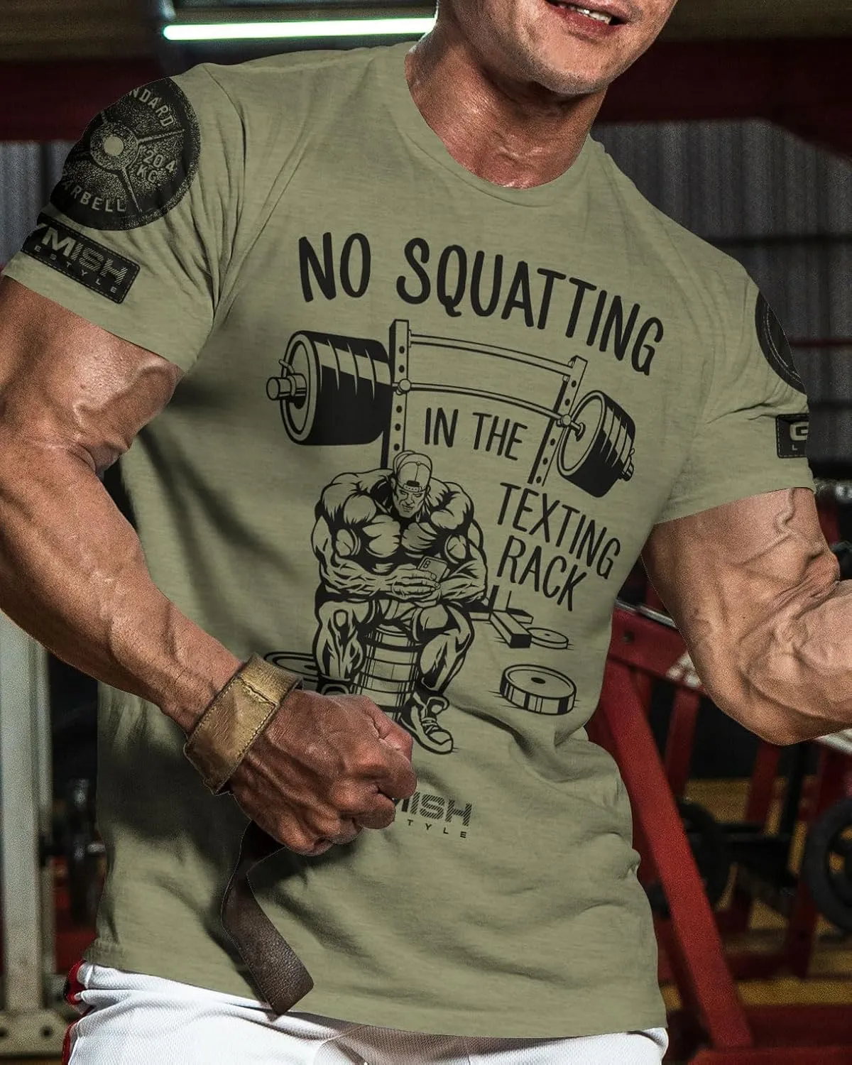 No Squatting in The Texting Rack Workout Motivation for Gym Men Tshirt