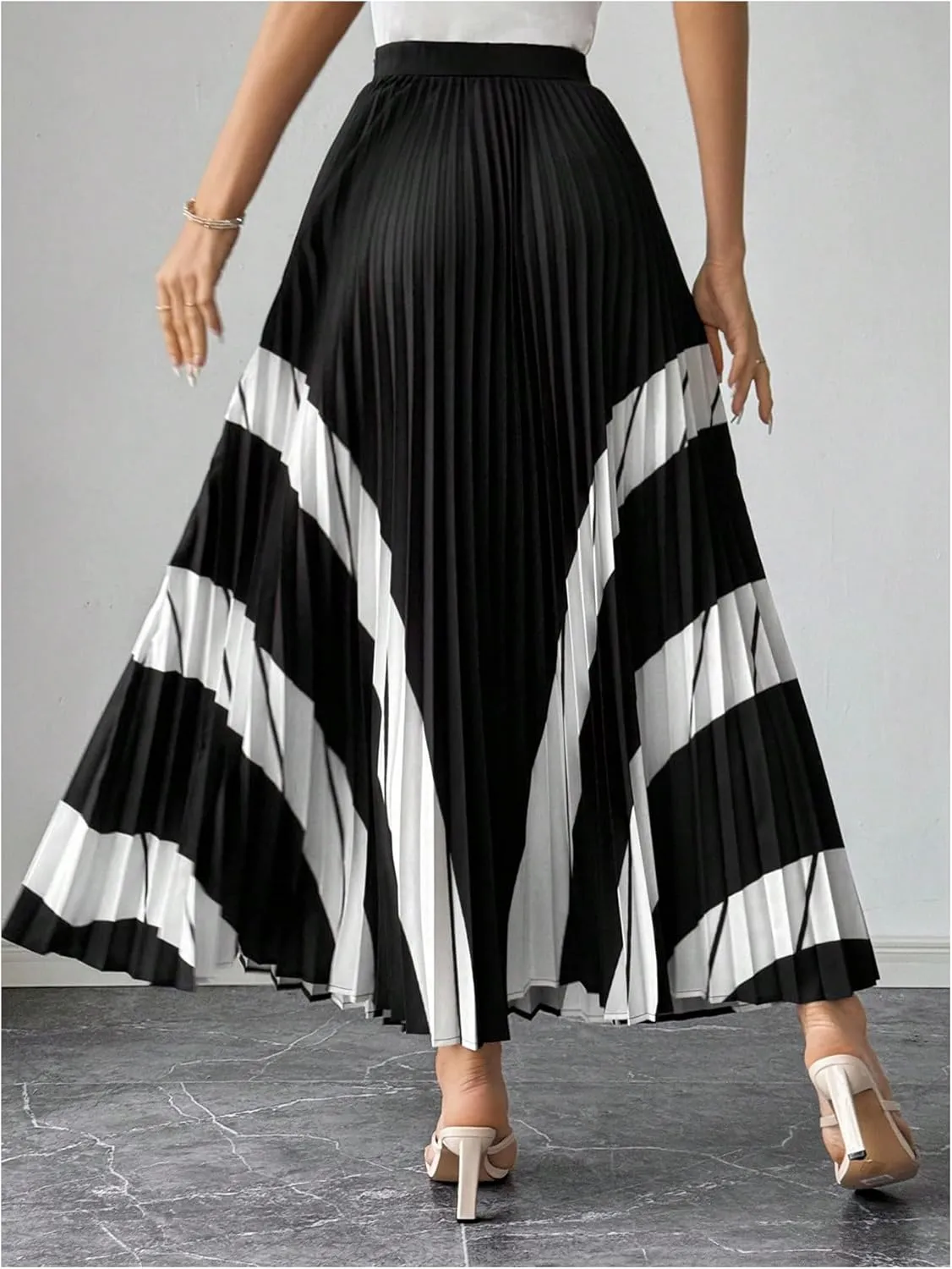 OYOANGLE Women's Elegant Color Block High Waist Pleated A Line Long Skirt Swing Flowy Work Skirts