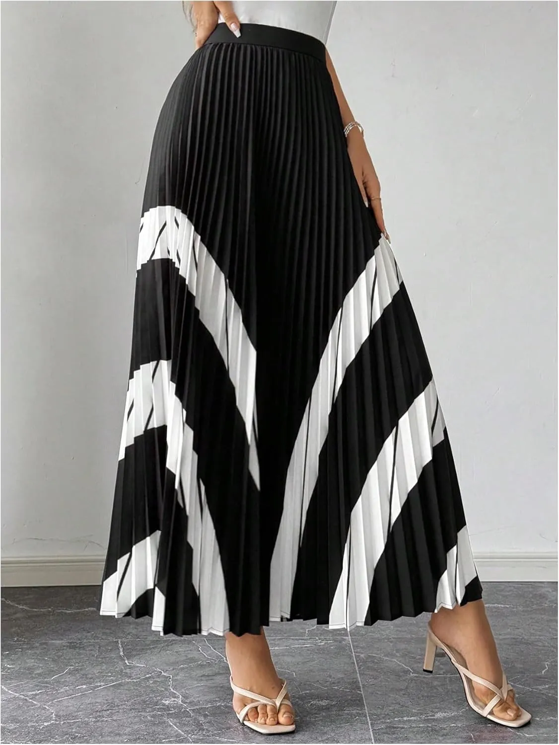 OYOANGLE Women's Elegant Color Block High Waist Pleated A Line Long Skirt Swing Flowy Work Skirts