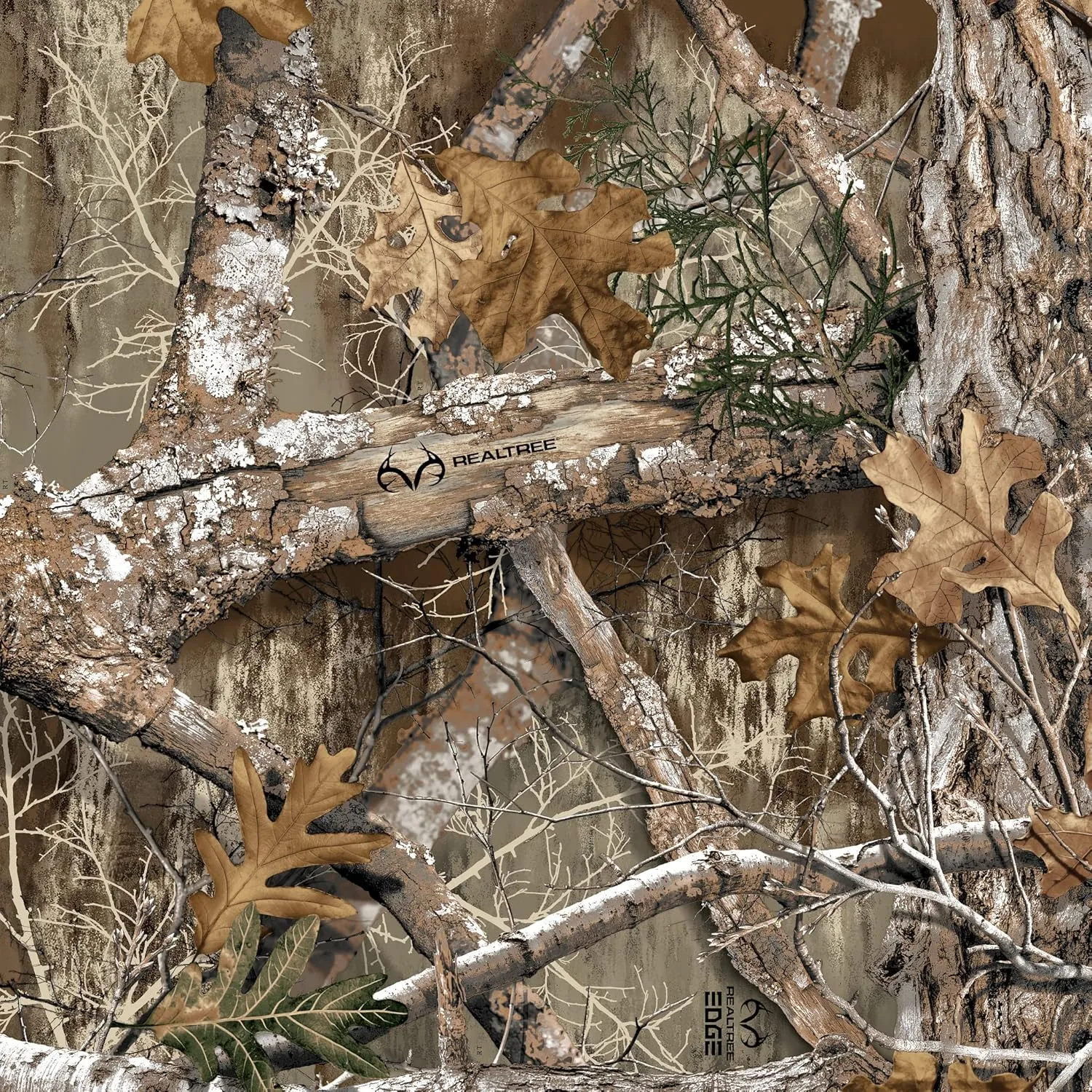 Realtree Men's Essential Camo Lightweight Performance Long Sleeve Shirt
