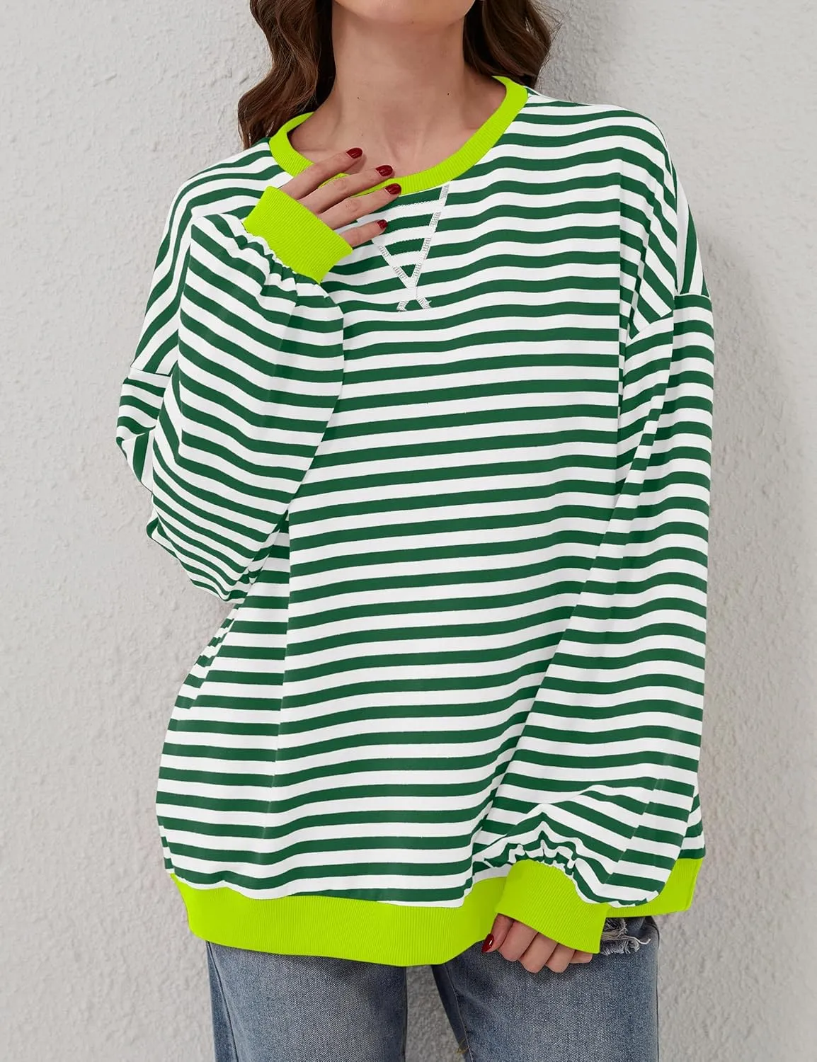 Women's Oversized Striped Crewneck Sweatshirt Color Block Long Sleeve Crew Neck Pullover Tops.