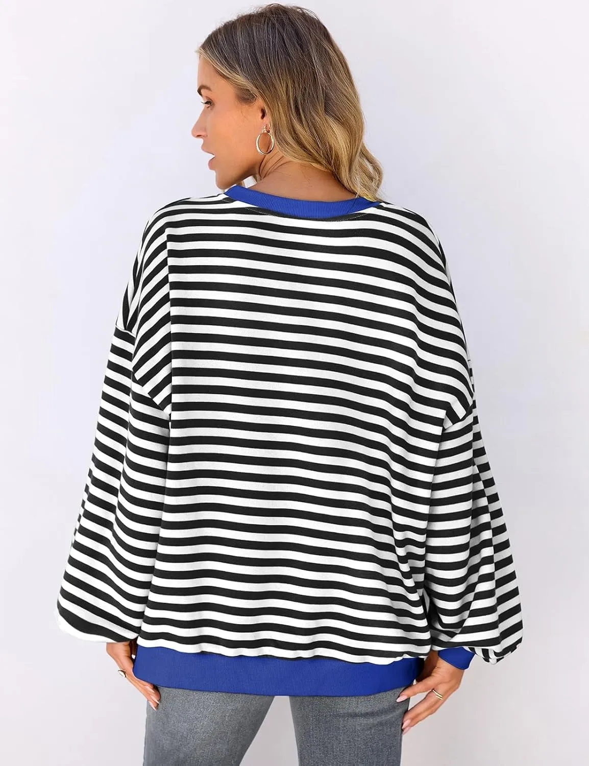 Women's Oversized Striped Crewneck Sweatshirt Color Block Long Sleeve Crew Neck Pullover Tops.