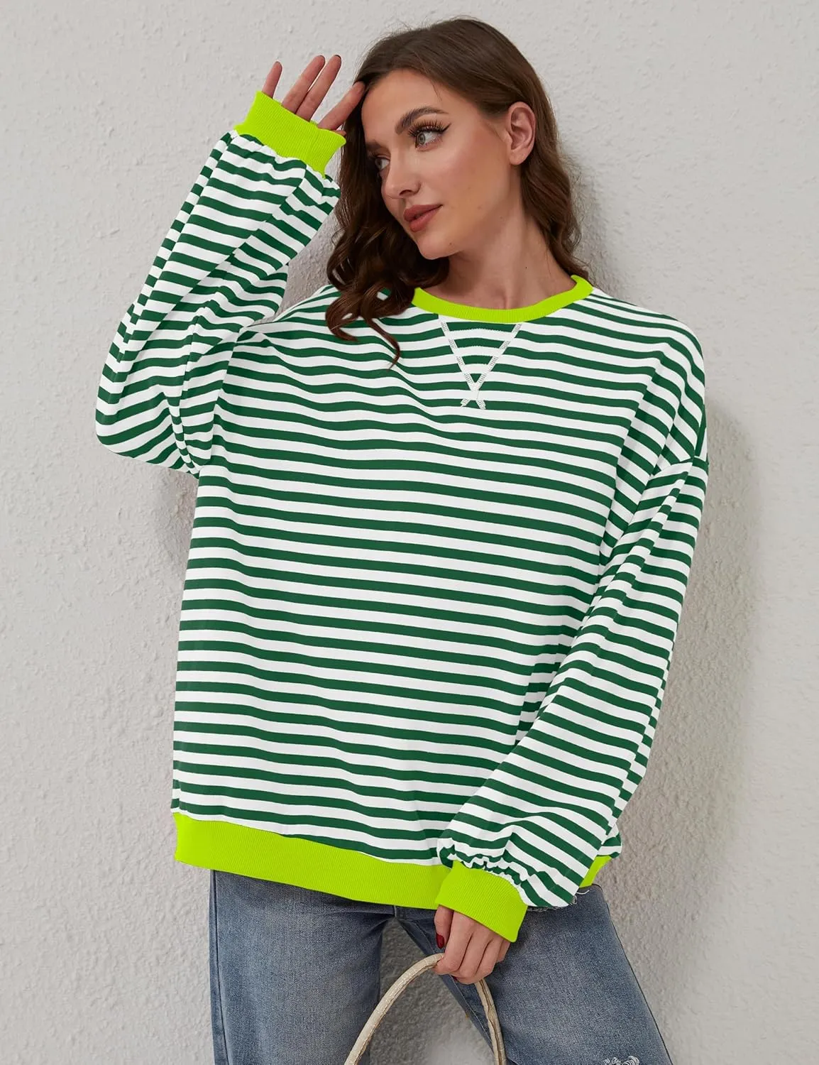 Women's Oversized Striped Crewneck Sweatshirt Color Block Long Sleeve Crew Neck Pullover Tops.