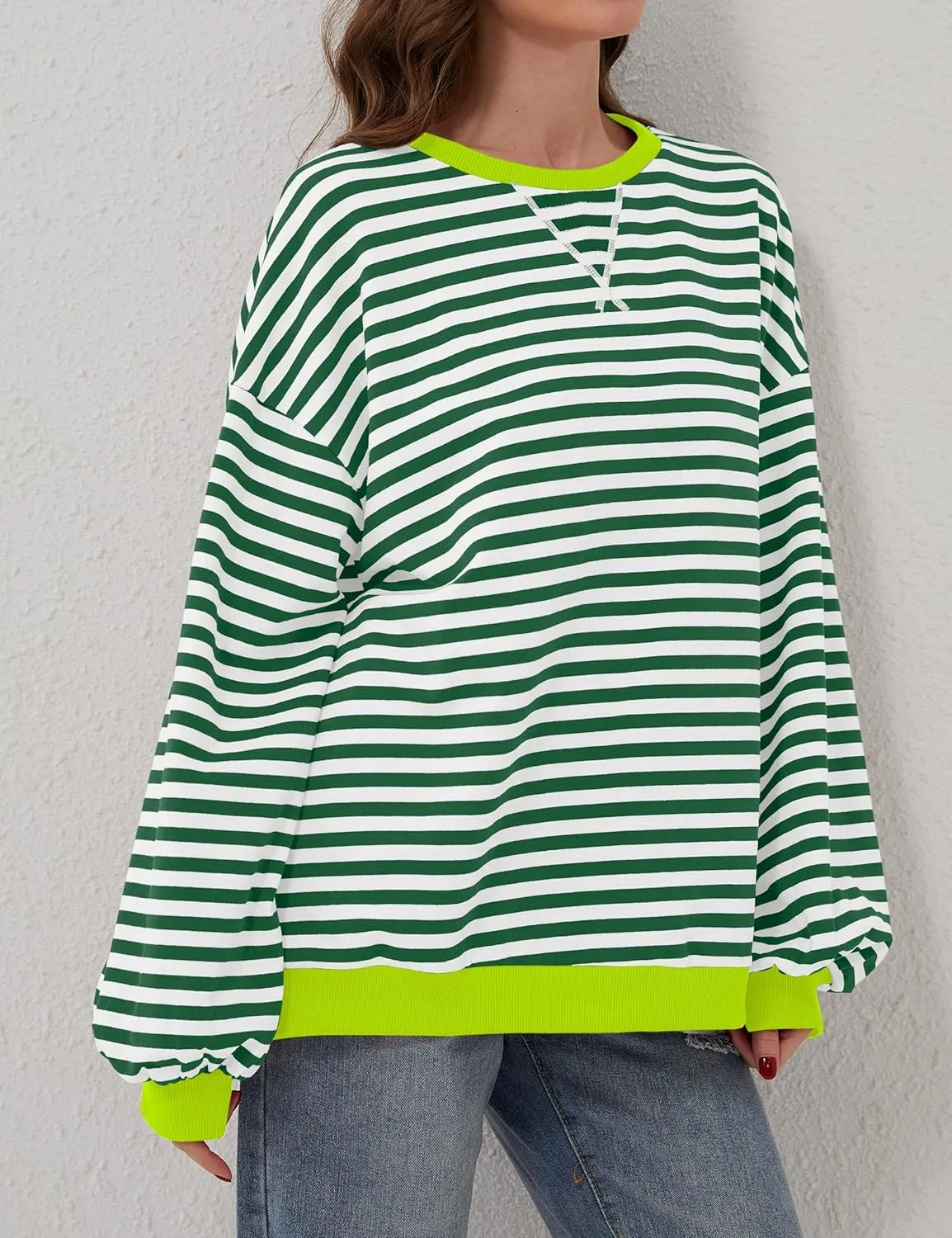 Women's Oversized Striped Crewneck Sweatshirt Color Block Long Sleeve Crew Neck Pullover Tops.