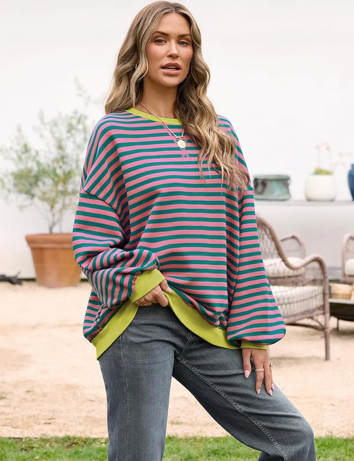 Women's Oversized Striped Crewneck Sweatshirt Color Block Long Sleeve Crew Neck Pullover Tops.