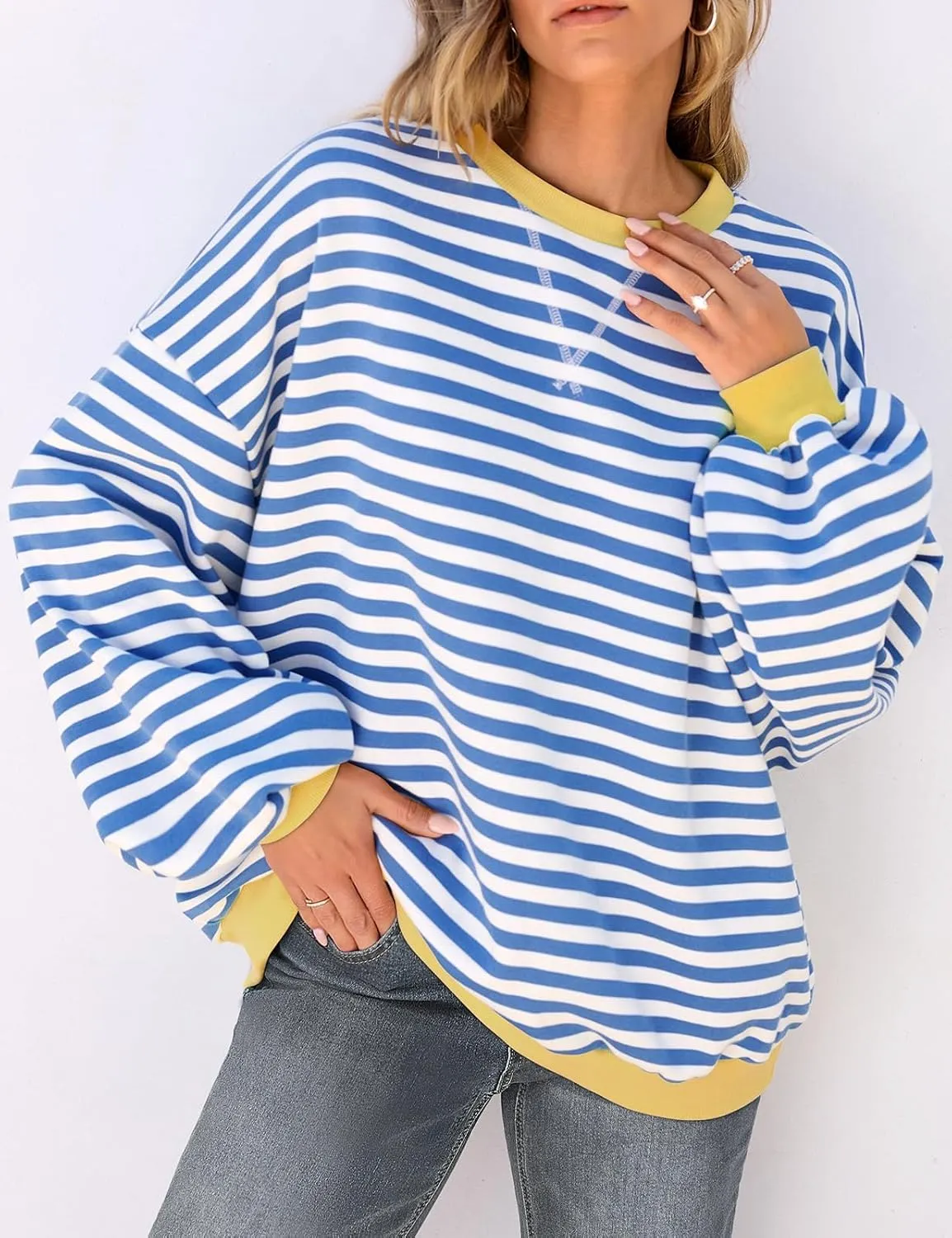 Women's Oversized Striped Crewneck Sweatshirt Color Block Long Sleeve Crew Neck Pullover Tops.